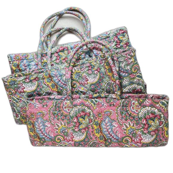 Soft Quilted Tote Bag, Floral Pattern, Designed in Italy Size: M/L Color: Blue - Picture 7 of 9